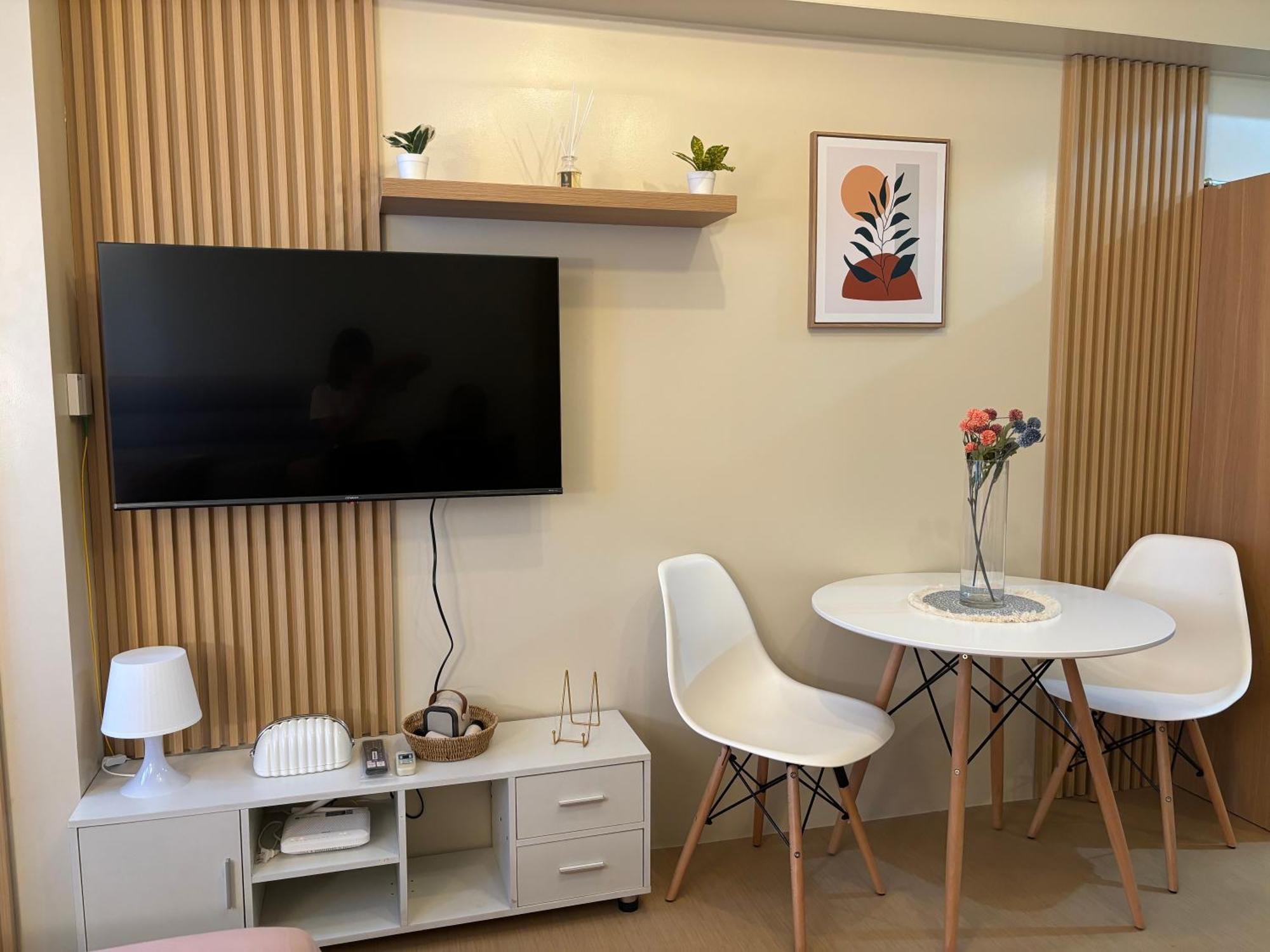 Cozy & Minimalist Staycation - Avida Towers With Pool Access Davao City Buitenkant foto